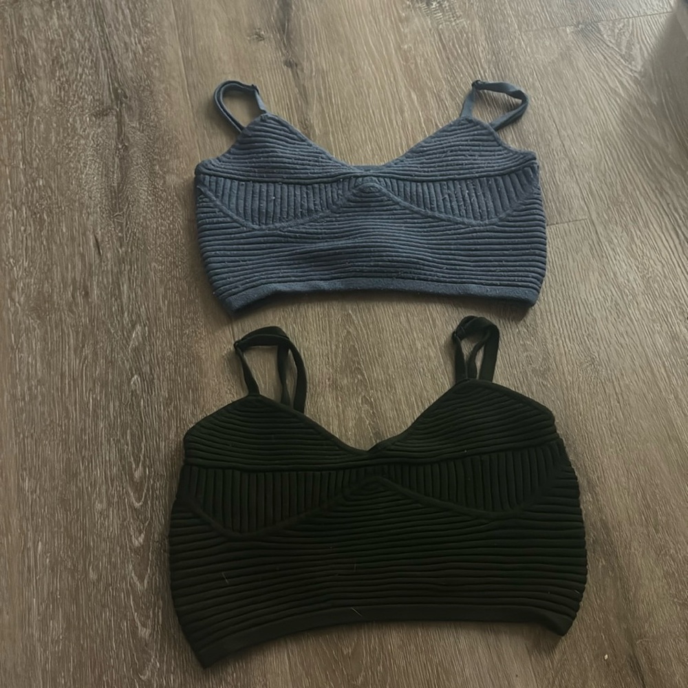 set of two aerie knit crop tops 💘